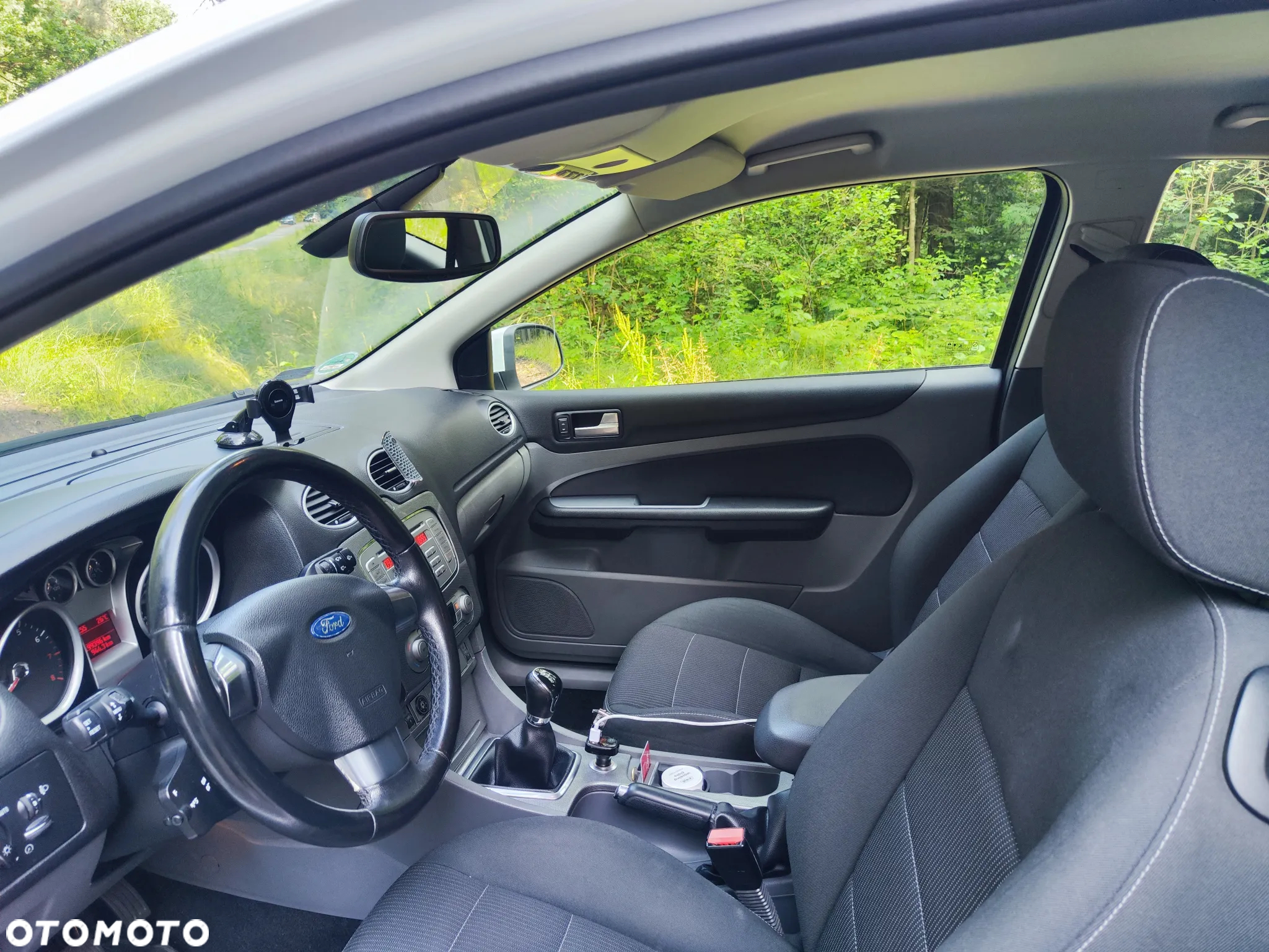 Ford Focus - 24