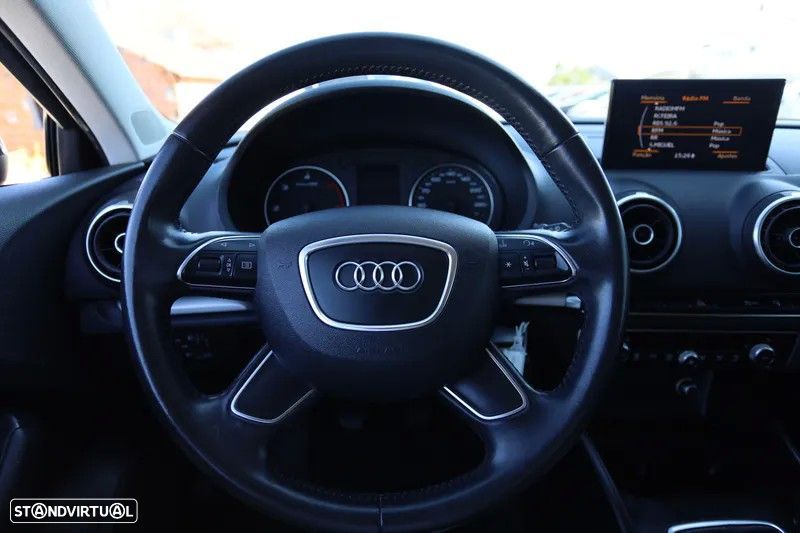 Audi A3 1.6 TDI Attraction Ultra - 12
