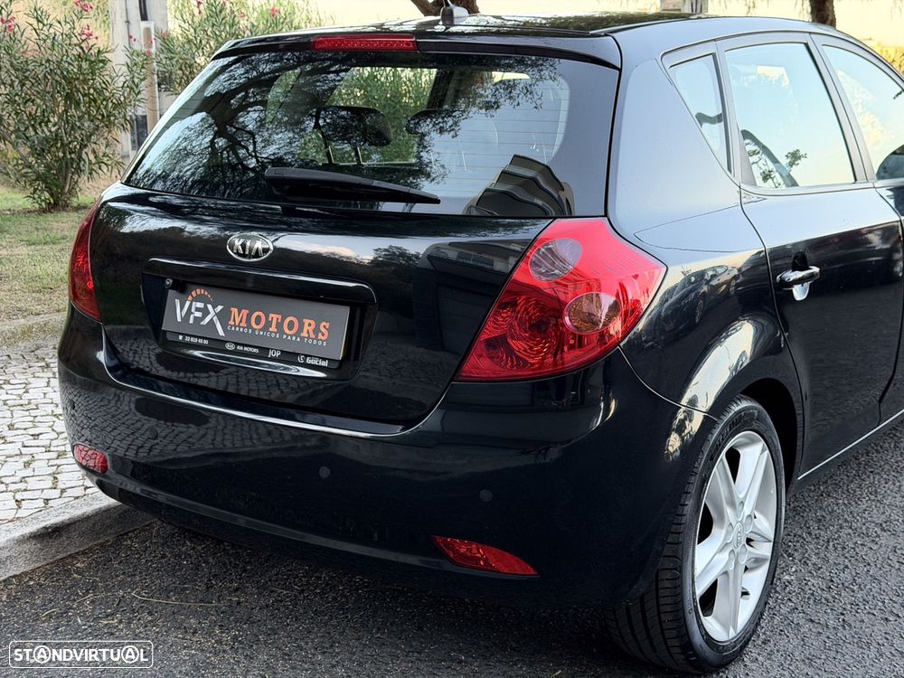 Kia Ceed 1.6 CRDi EX - 13