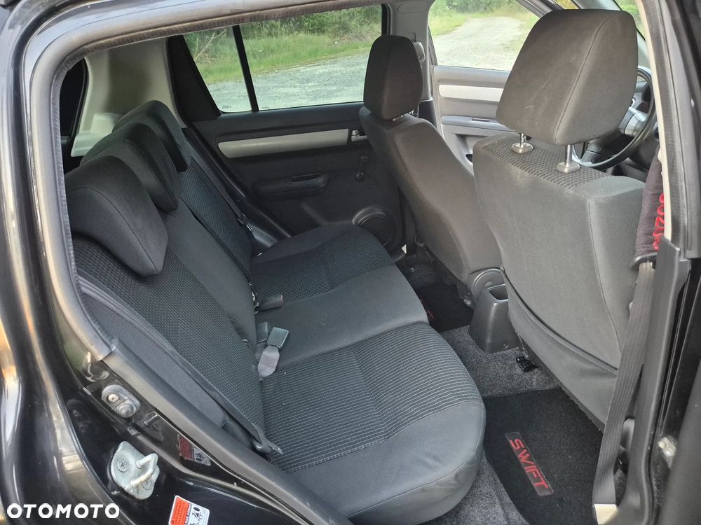 Suzuki Swift - 30