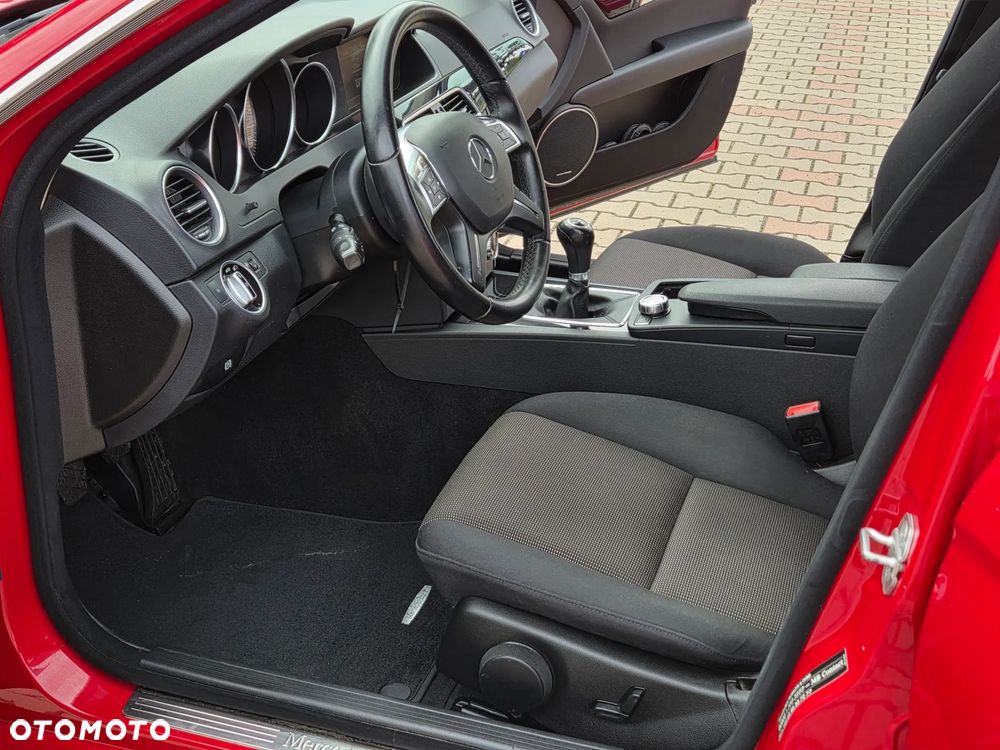 Mercedes-Benz Klasa C 250 CDI DPF BlueEFFICIENCY - 28