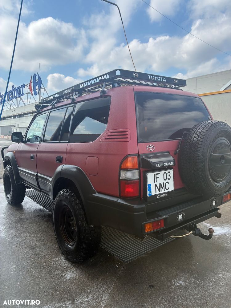 Toyota Land Cruiser - 5