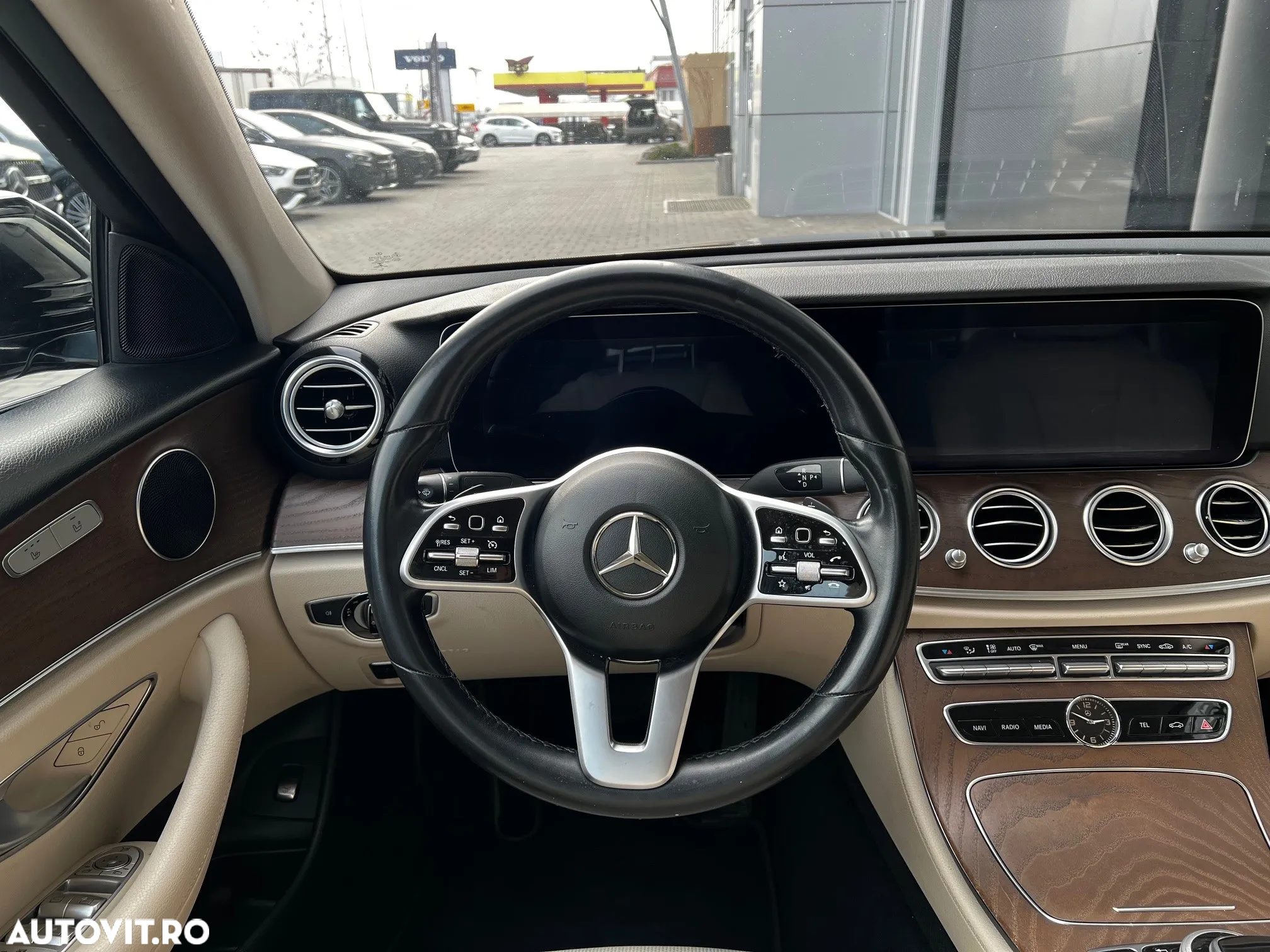 Mercedes-Benz E 220 d 4MATIC Aut. - 13