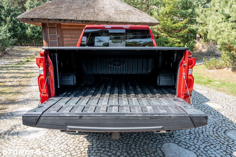 Chevrolet Silverado - 20