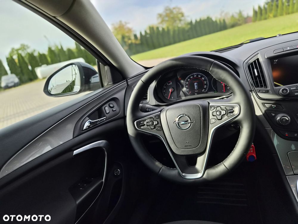 Opel Insignia - 37