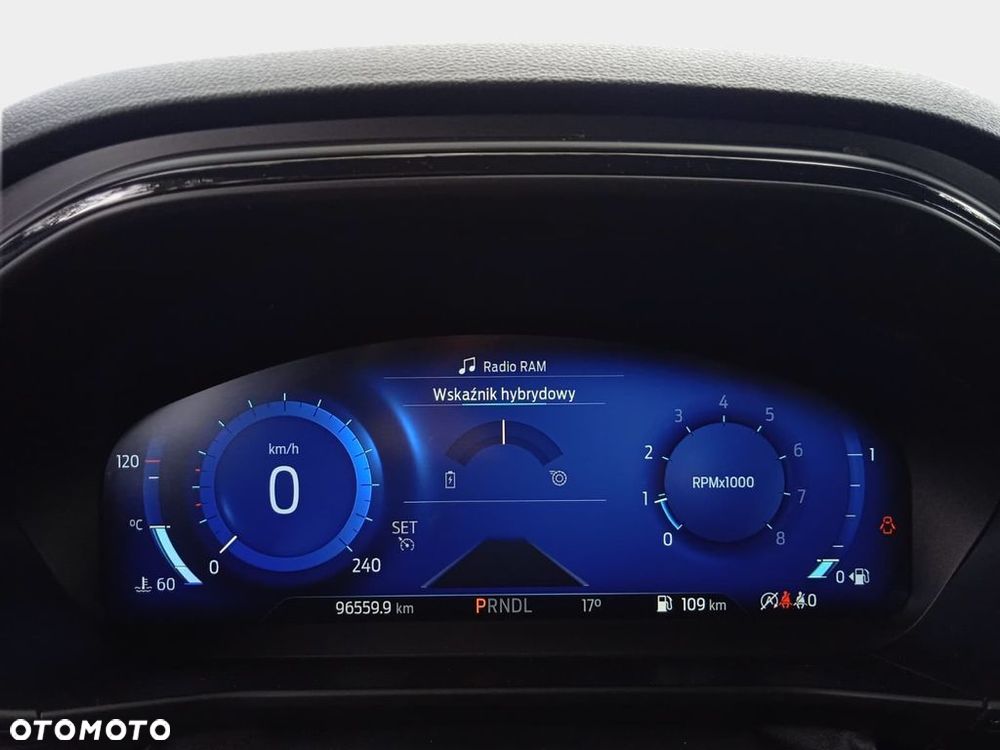 Ford Focus 1.0 EcoBoost mHEV ST-Line X - 17