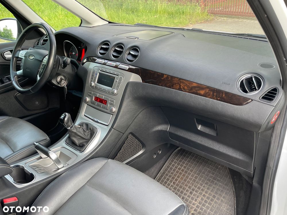 Ford Galaxy 2.0 Gold X - 12