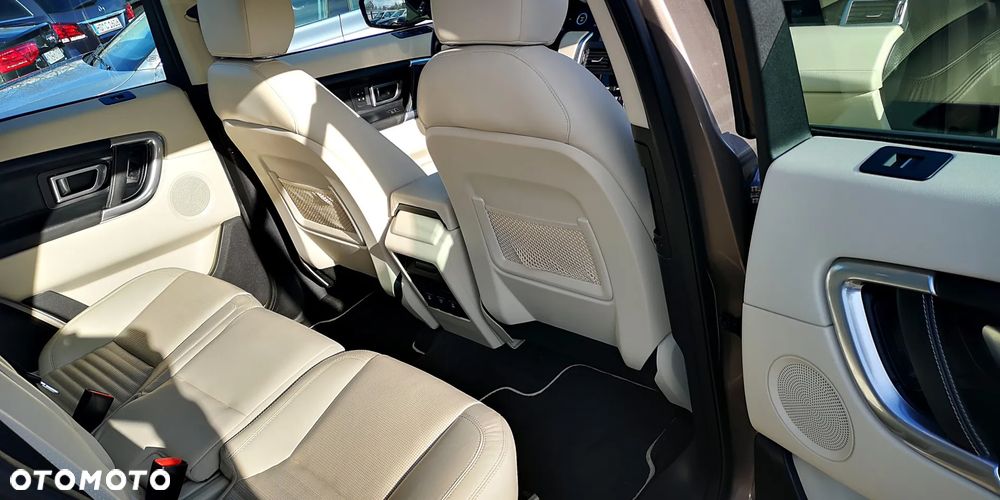 Land Rover Discovery Sport TD4 HSE Luxury - 18