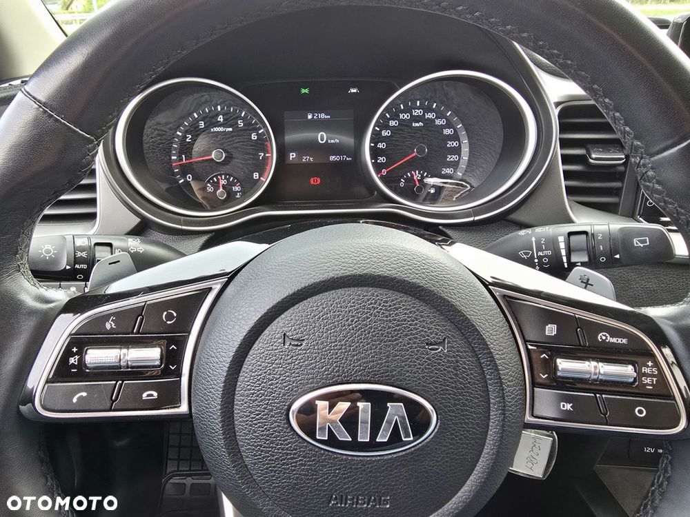 Kia XCeed - 11