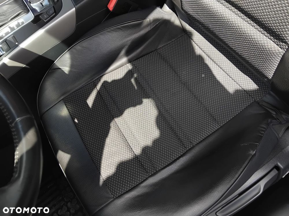 Audi A4 Avant 2.0 TDI DPF multitronic Ambiente - 19