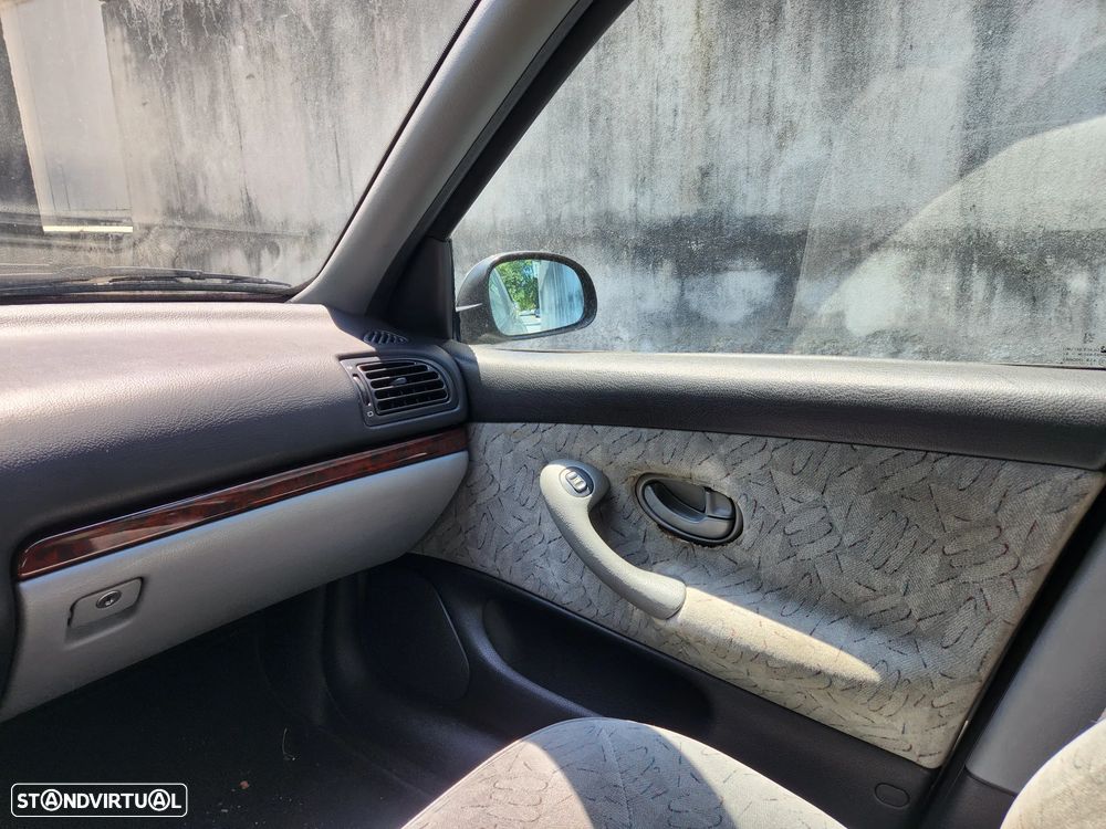 Peugeot 406 1.8 ST - 3