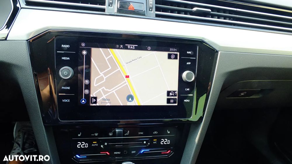 Volkswagen Passat Variant 2.0 TDI SCR DSG BlueMotion Comfortline - 18