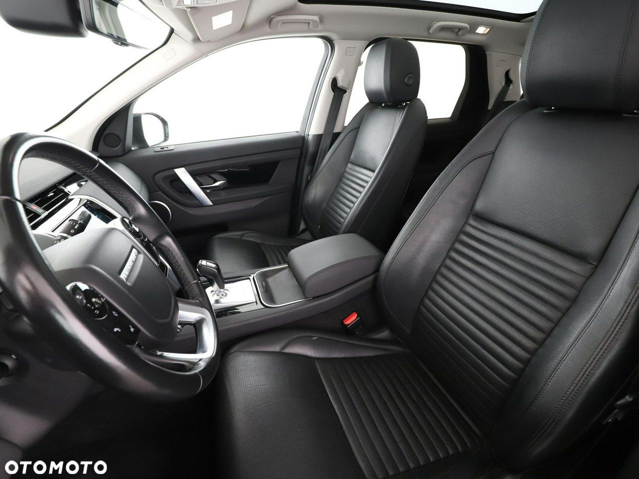 Land Rover Discovery Sport P300e - 13