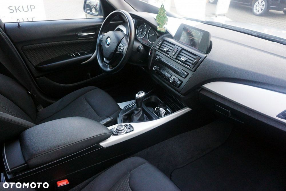 BMW Seria 1 - 10