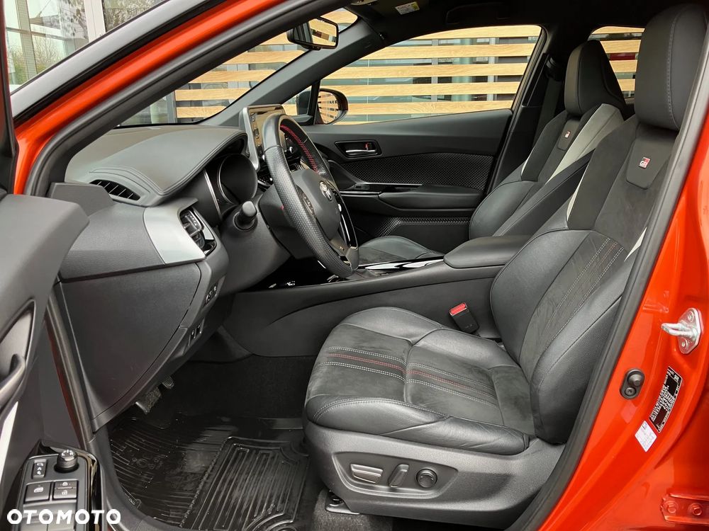 Toyota C-HR 2.0 Hybrid GR Sport - 36
