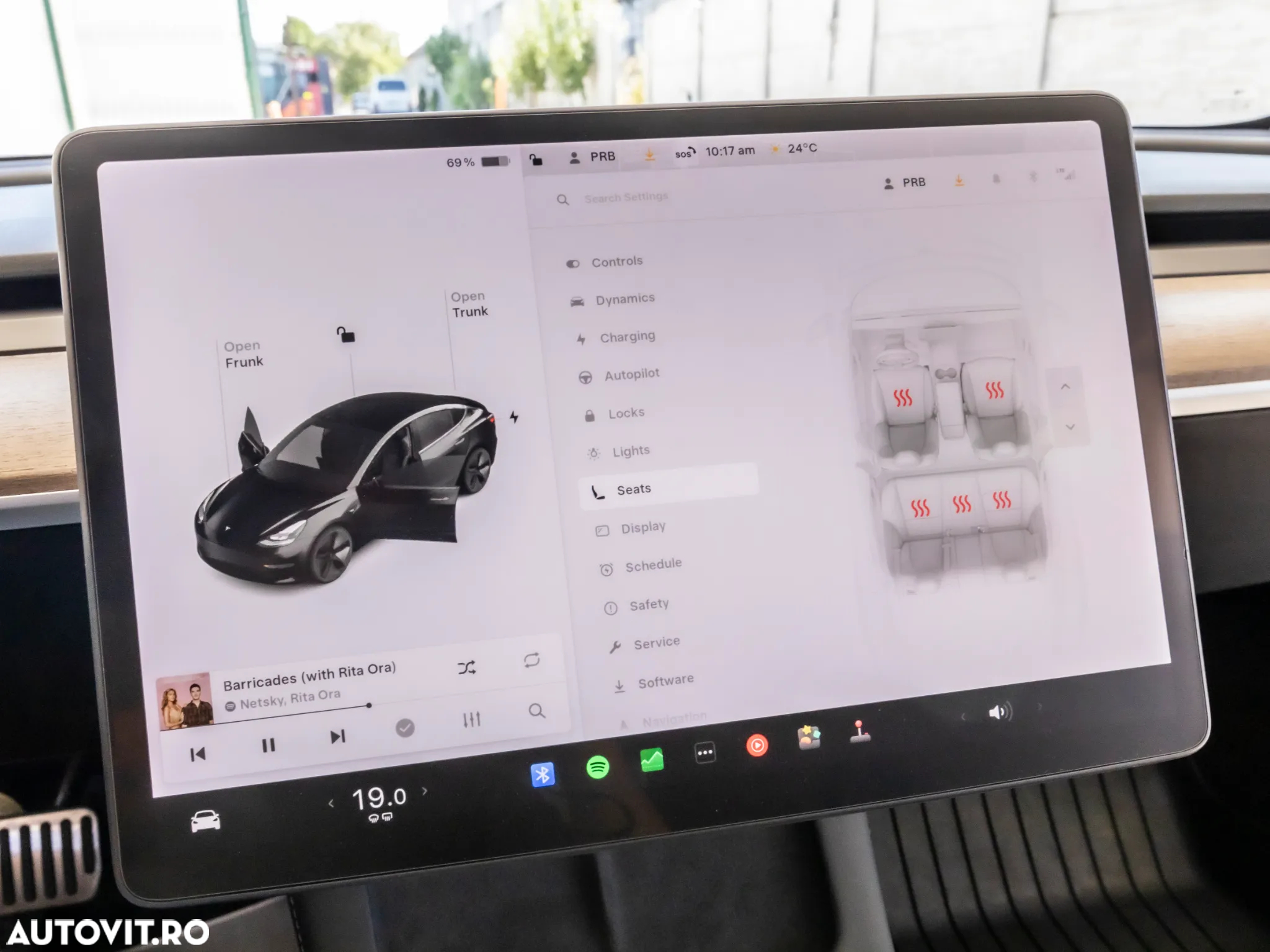 Tesla Model 3 Long Range - 27