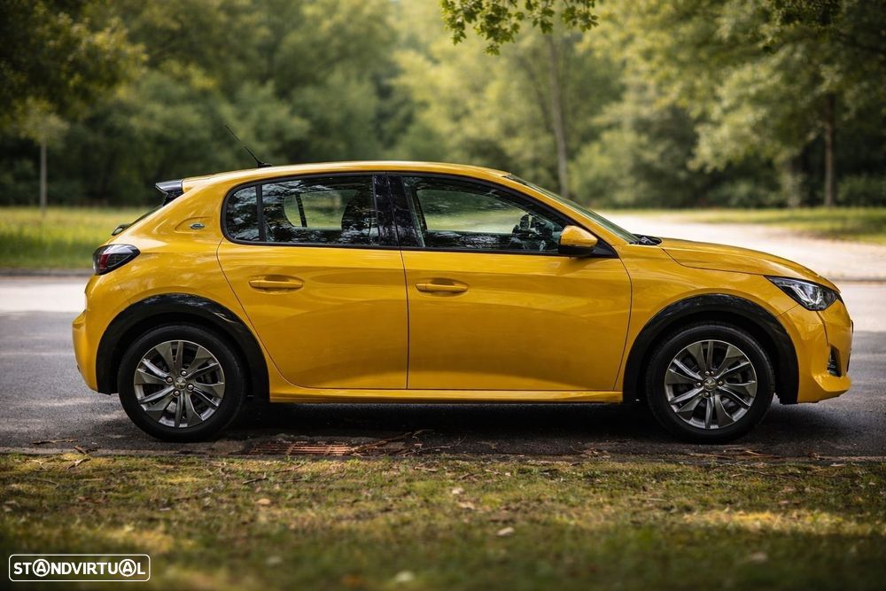 Peugeot e-208 Active - 23
