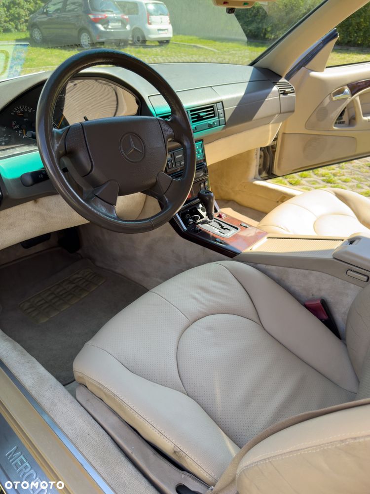 Mercedes-Benz SL - 13