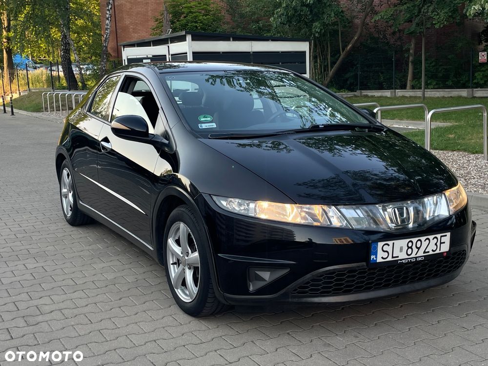 Honda Civic 1.8 Comfort - 1