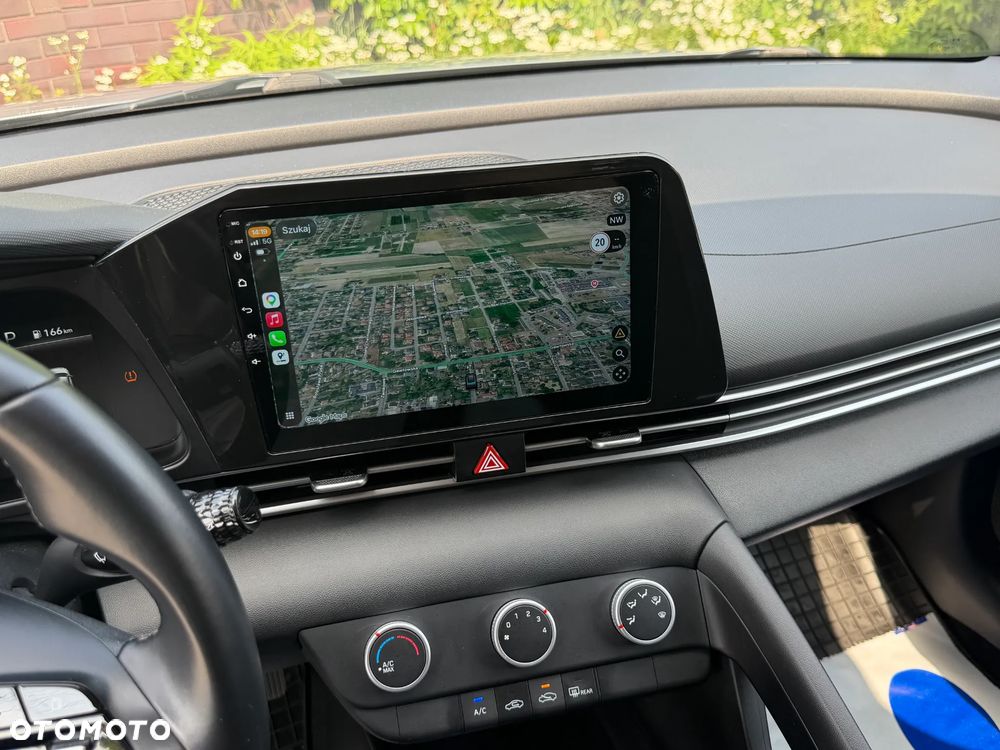 Hyundai Elantra 1.6 Modern CVT - 17