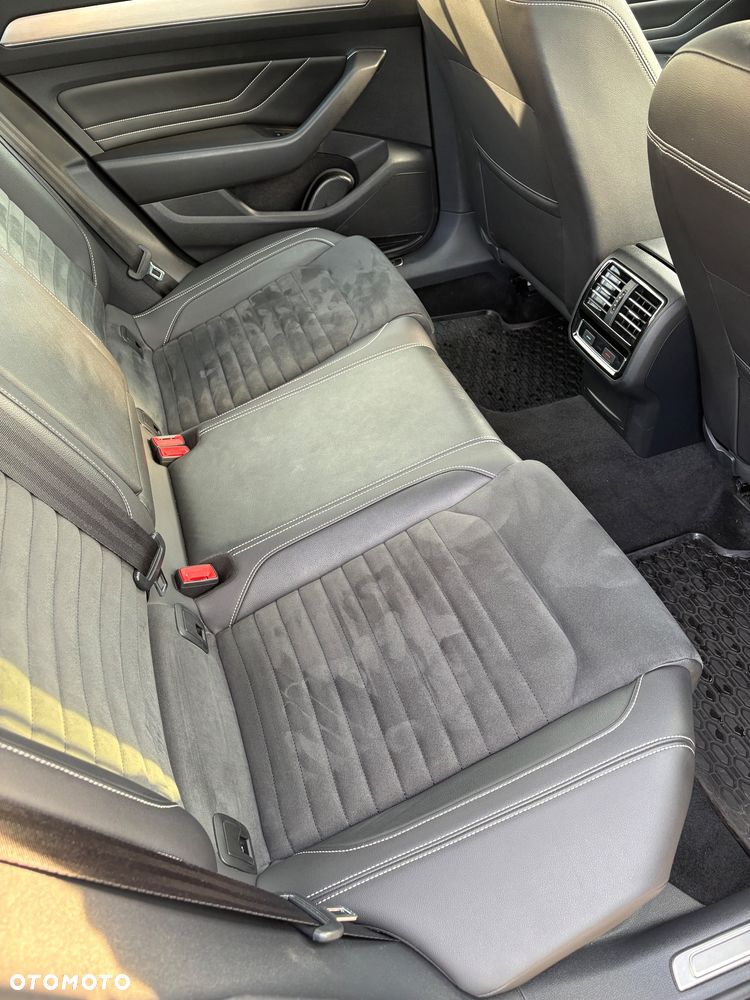 Volkswagen Passat 2.0 TSI Elegance DSG - 17