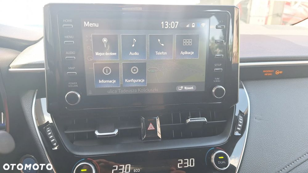 Toyota Corolla 1.8 Hybrid Comfort - 11