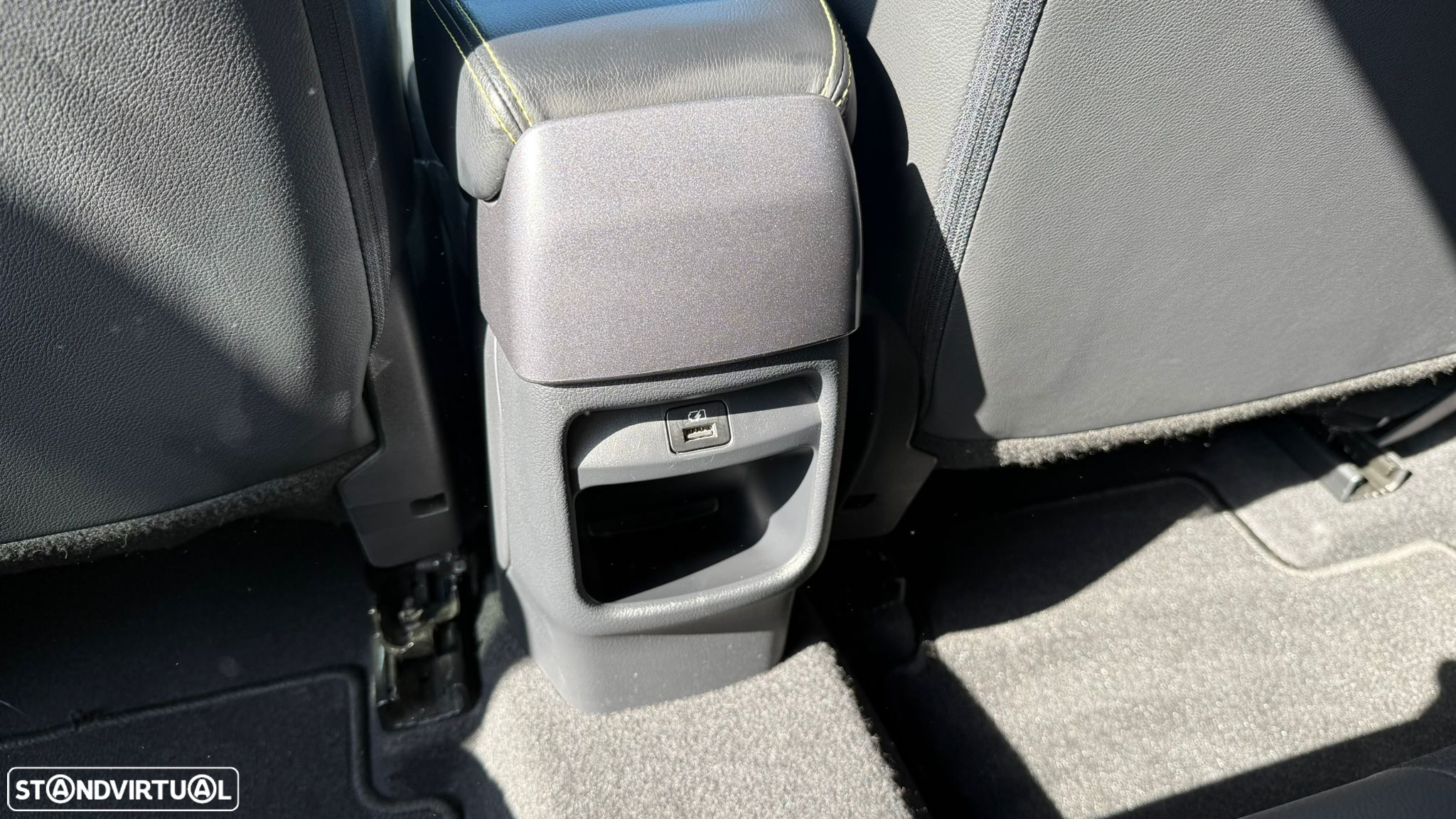 Nissan Juke 1.0 DIG-T Kiiro - 21