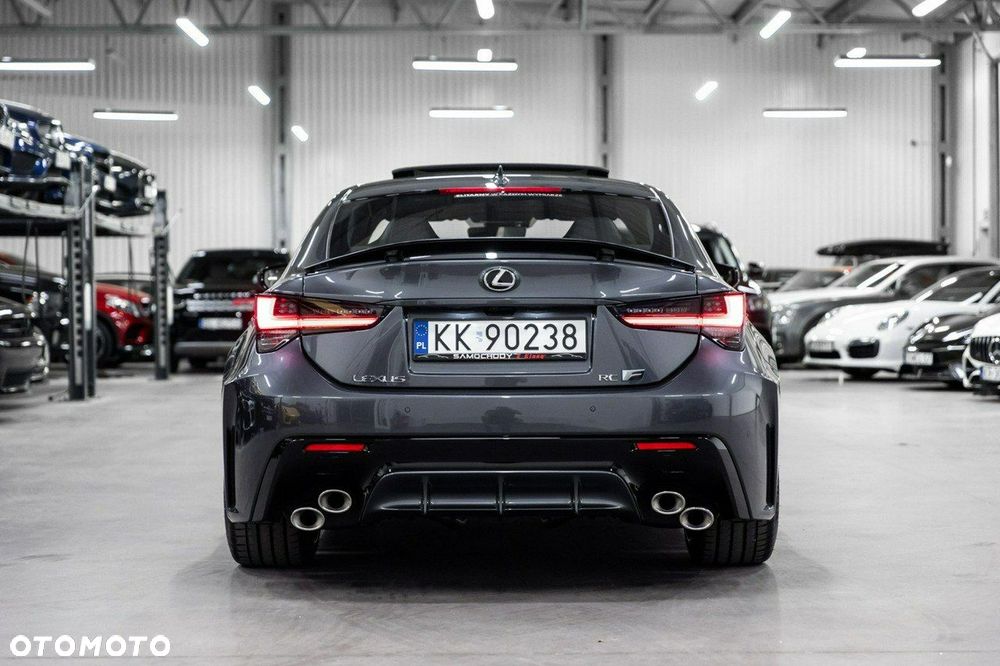 Lexus RC - 9