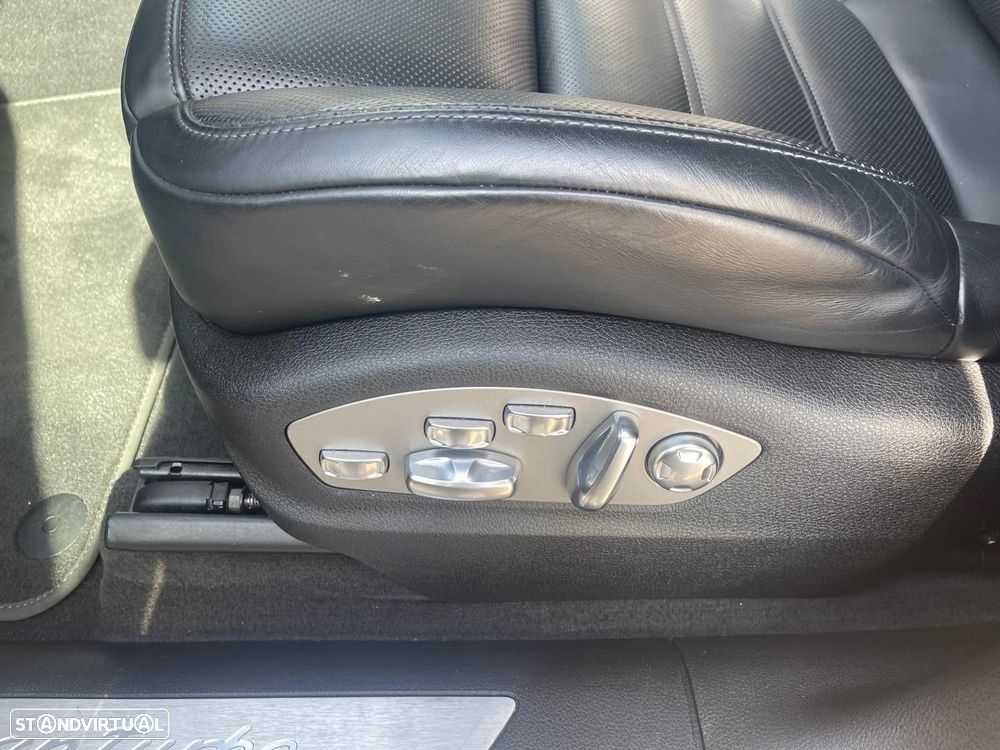 Porsche Macan Turbo PDK - 30