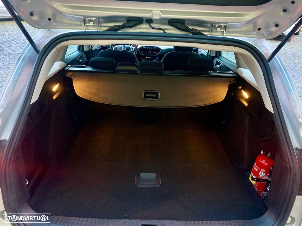 Ford Focus SW 1.5 TDCi EcoBlue Active Aut. - 29