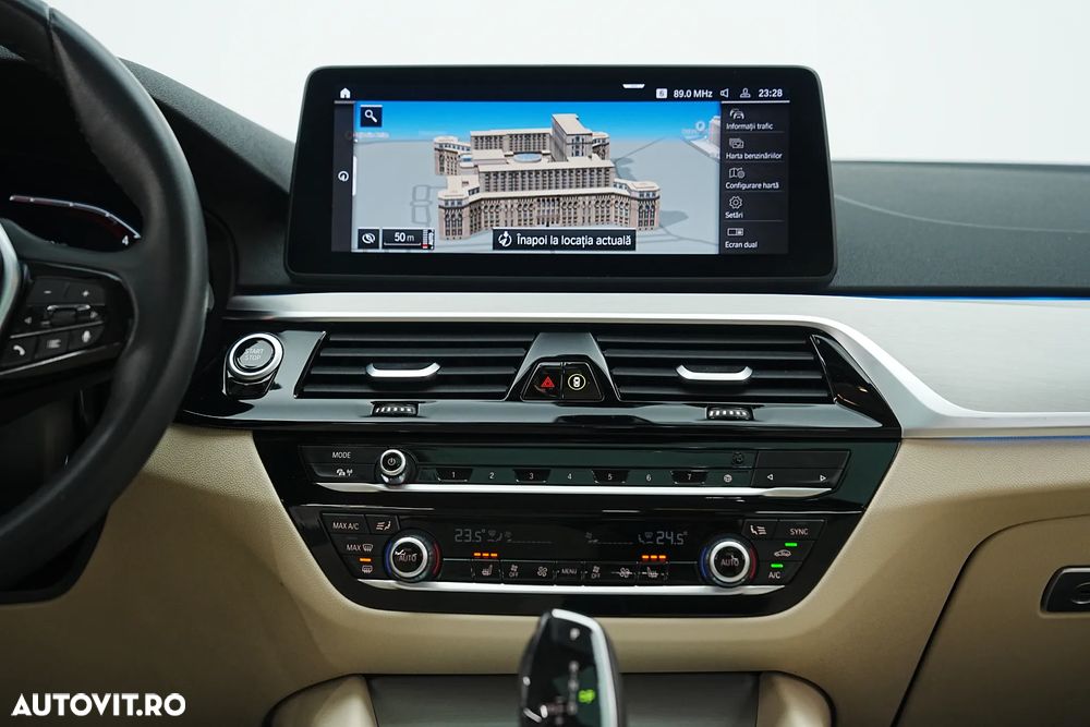 BMW Seria 5 520e AT PHEV - 34