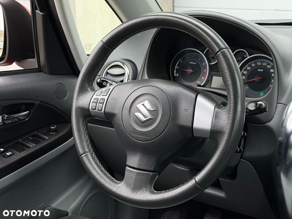 Suzuki SX4 1.6 VVT 4x4 Limited - 32