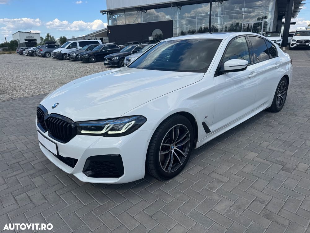 BMW Seria 5 530d xDrive AT MHEV - 12