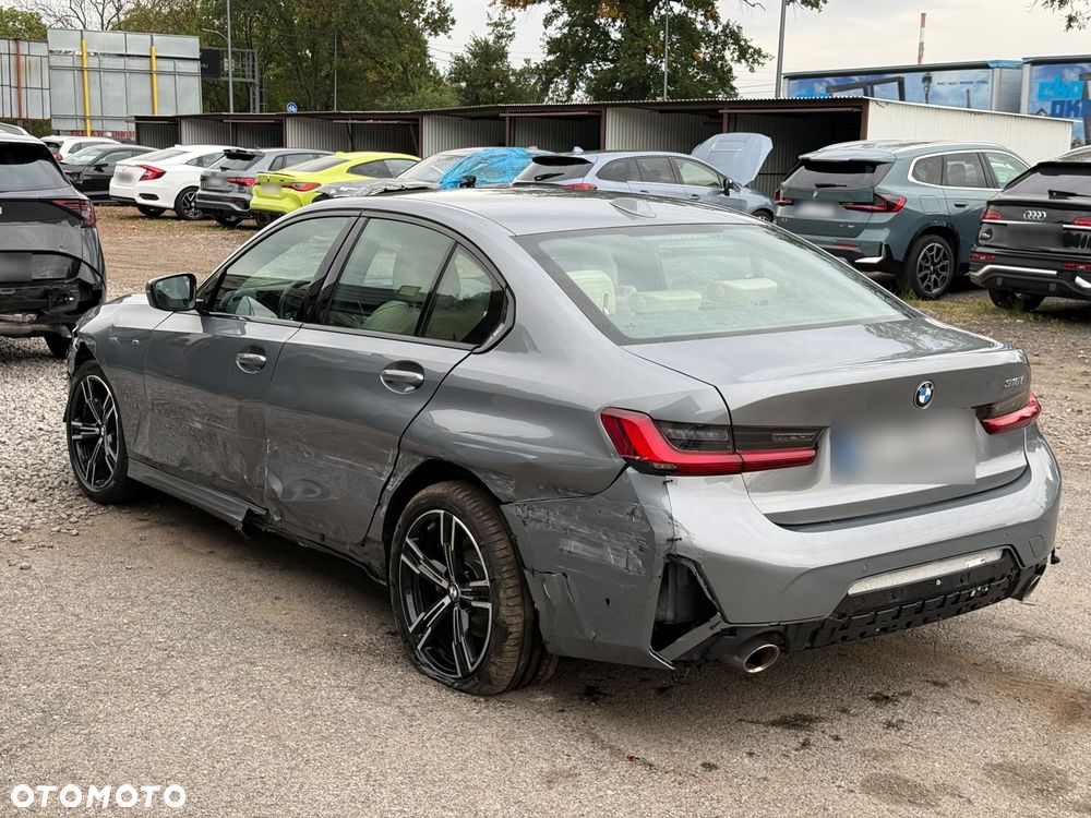 BMW Seria 3 318i M Sport - 9