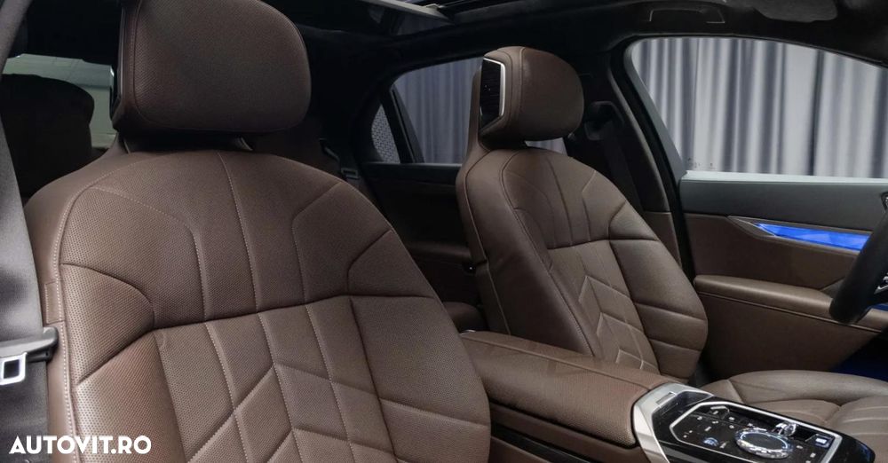 BMW Seria 7 - 23