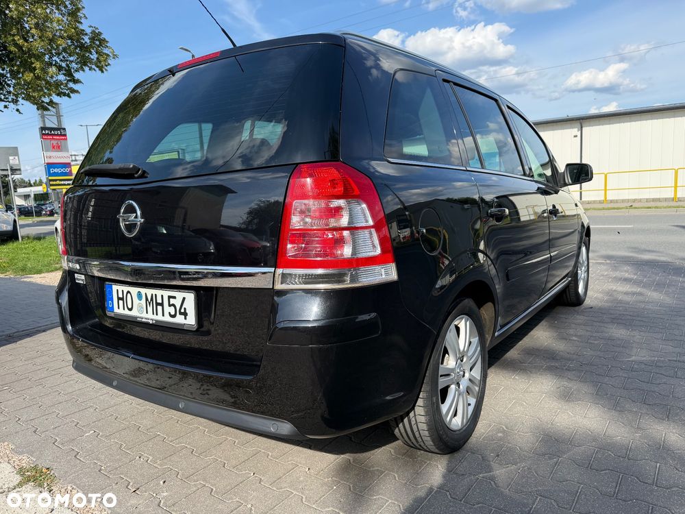 Opel Zafira 1.8 Cosmo - 15