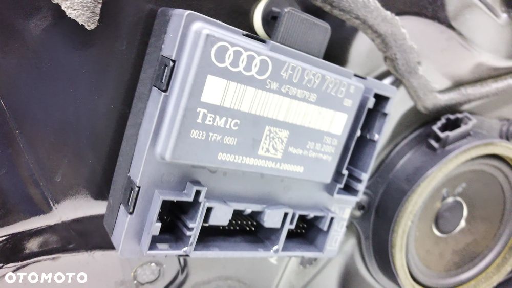 Audi A6 C6 Sedan Drzwi Przód  LZ9W - 24