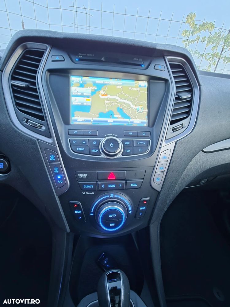 Hyundai Santa Fe 2.2 CRDi 4WD 7 seats Luxury+ - 23