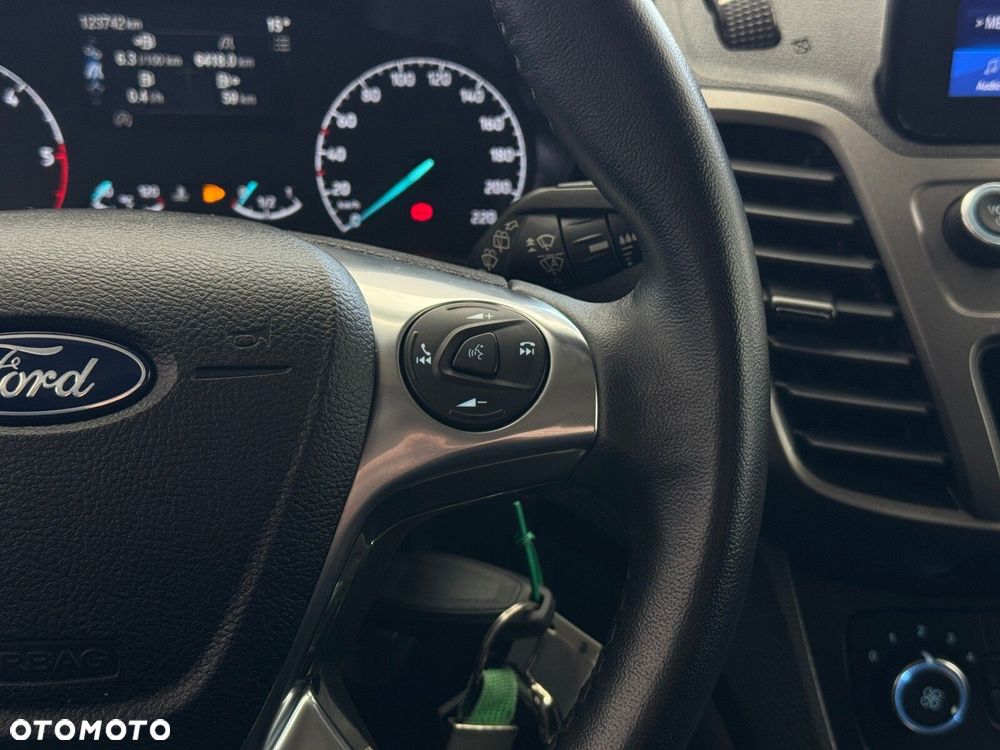 Ford Transit Connect - 23