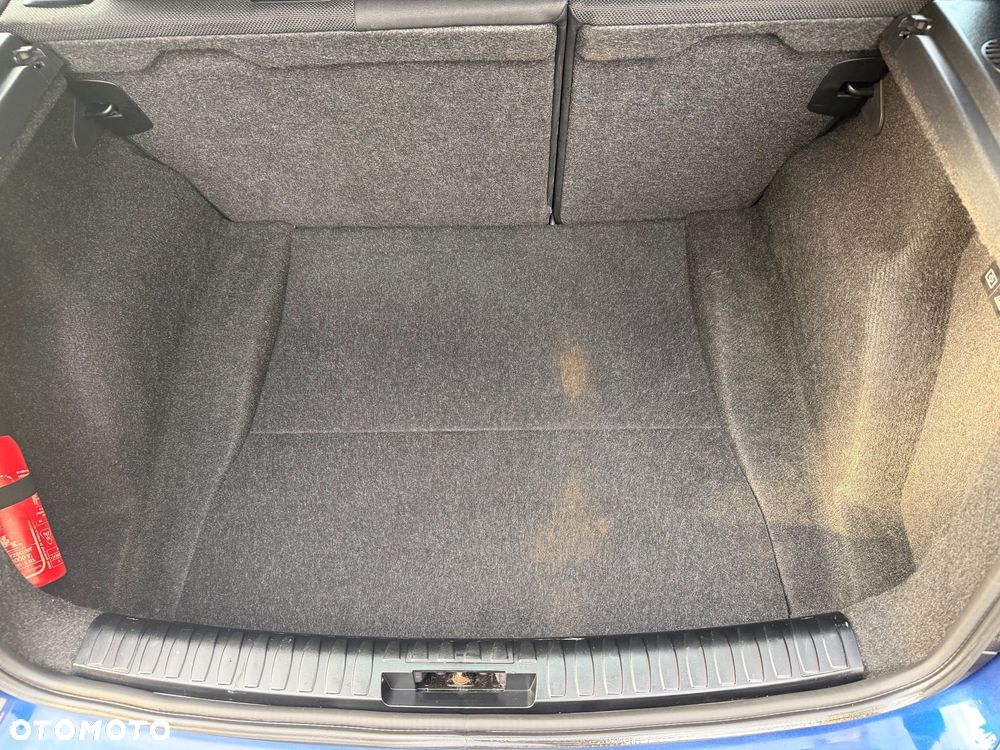 BMW Seria 1 120i - 16