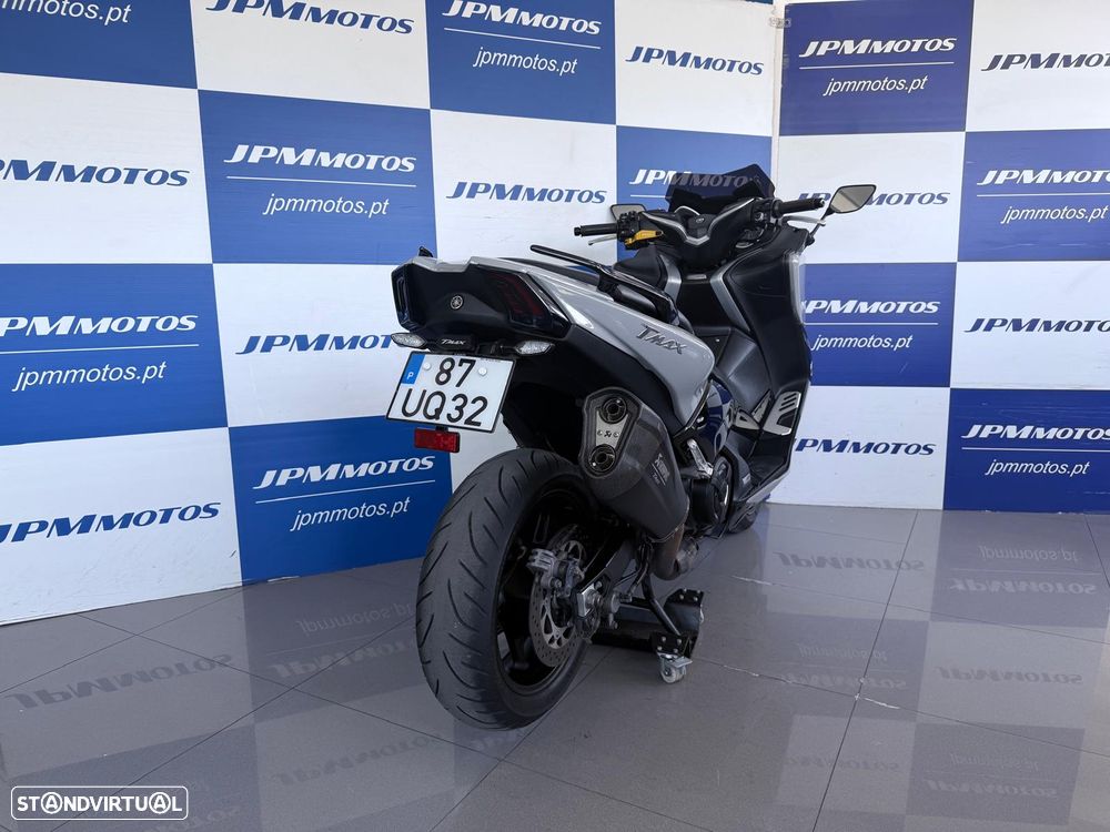 Yamaha TMAX DX - 4