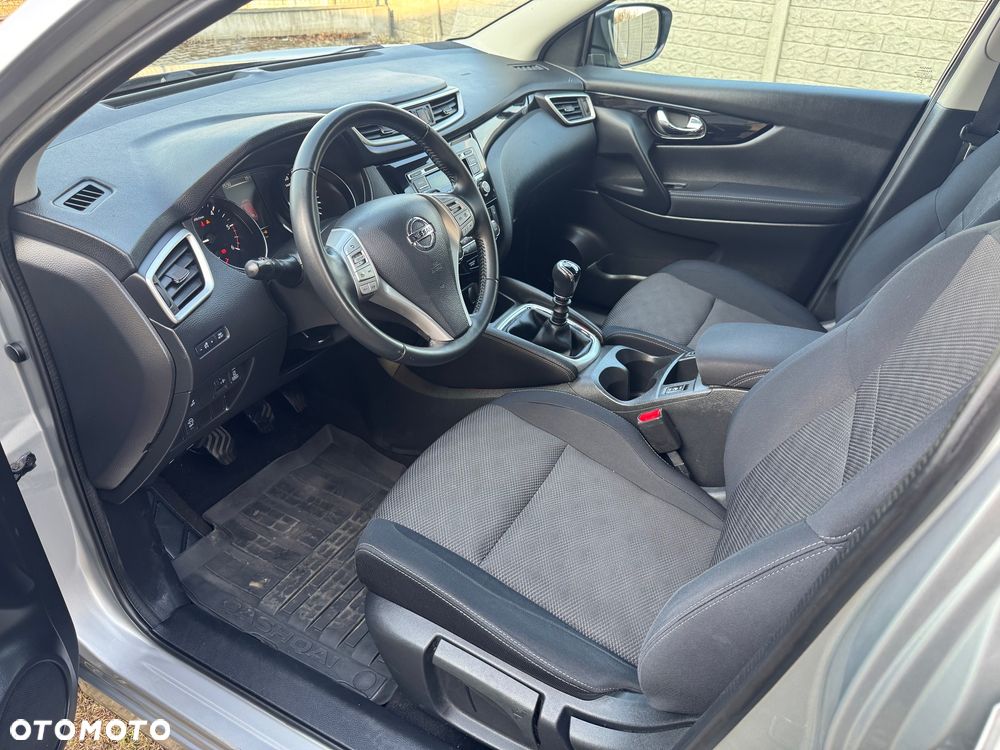 Nissan Qashqai 1.6 dCi 4 x 4 DPF Start/Stop I-Way - 17