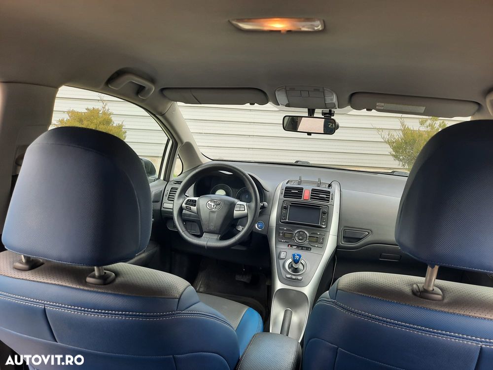 Toyota Auris 1.8 L VVT-i Luna - 20