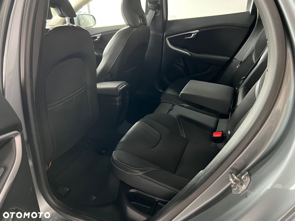 Volvo V40 - 26