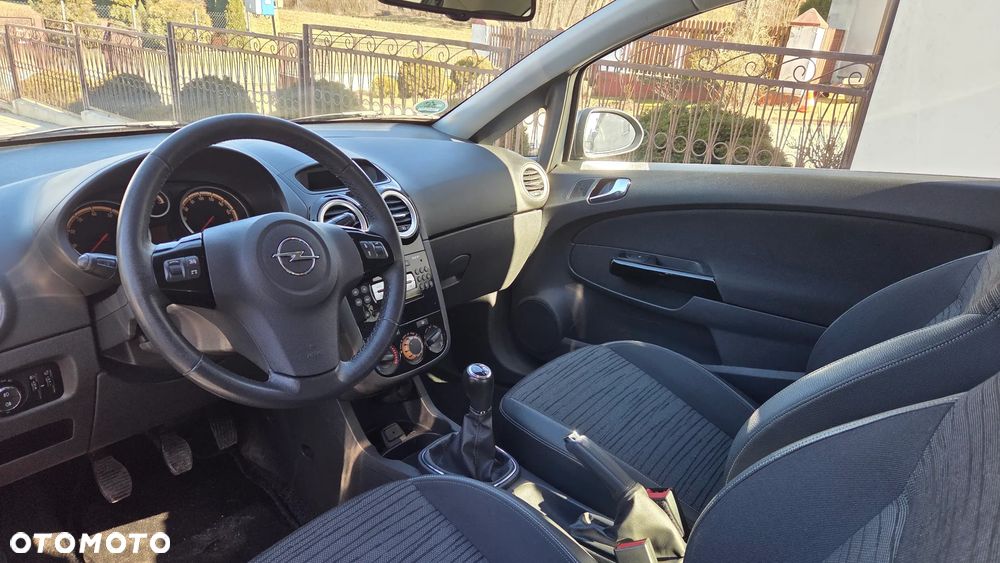 Opel Corsa 1.4 16V Energy - 16