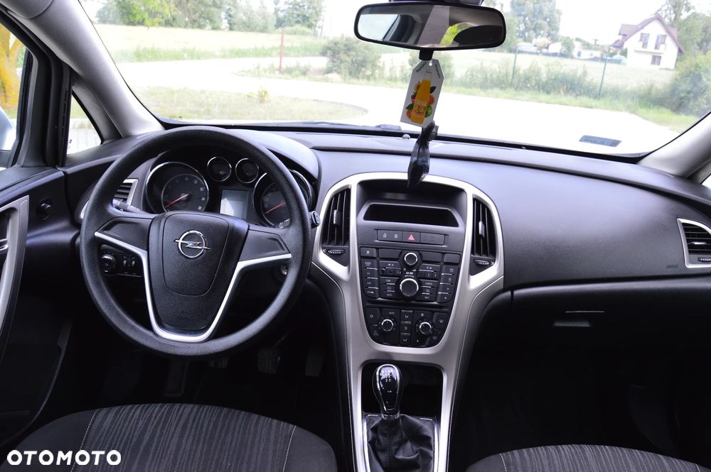 Opel Astra - 18