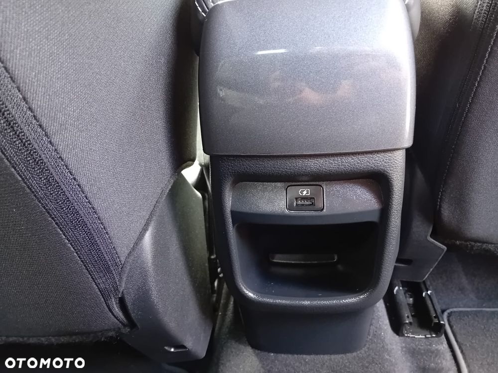 Nissan Juke 1.6 4AMT Premiere Edition - 29