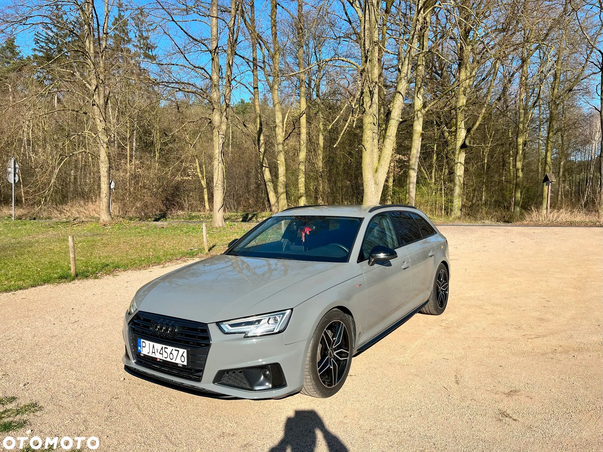 Audi A4 Avant 40 TFSI S tronic - 1