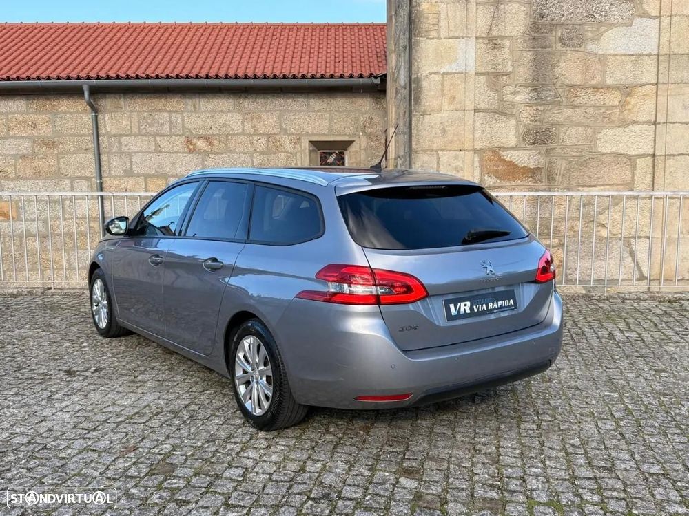 Peugeot 308 SW - 7