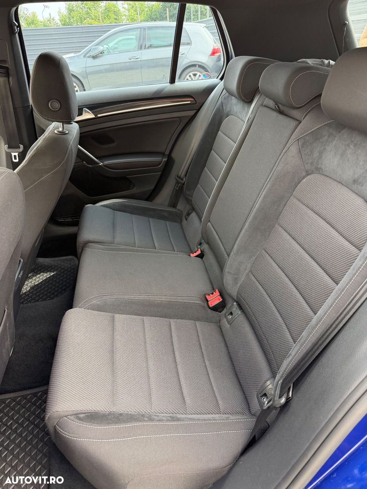 Volkswagen Golf 2.0 TSI DSG R - 9